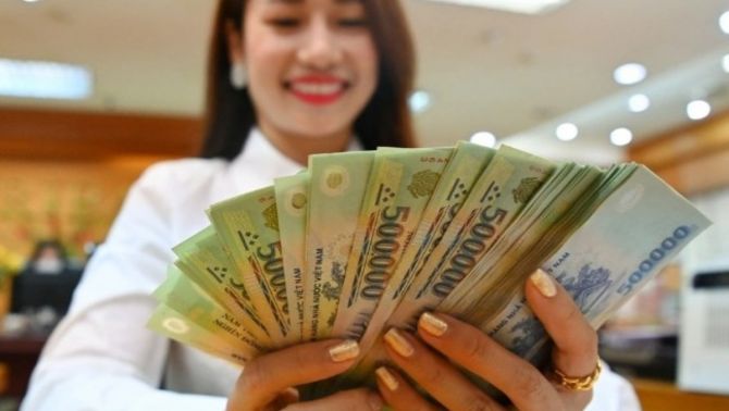 Cách tính thuế thu nhập cá nhân đối với tiền thưởng Tết và tháng lương thứ 13