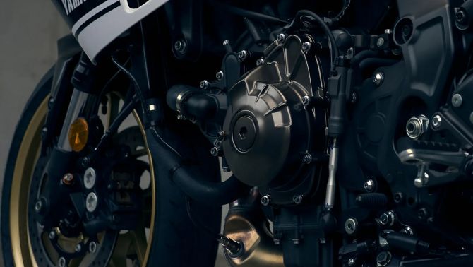 ‘Huyền thoại côn tay’ kinh điển của Yamaha chính thức ra mắt: Đẳng cấp 'vượt thời gian', giá cực mềm