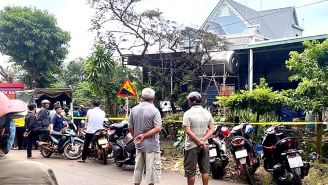 Hé lộ nguyên nhân khiến cụ ông 60 tuổi tử vong trong căn nhà khóa trái ở TP.HCM: Liên quan đến vợ?