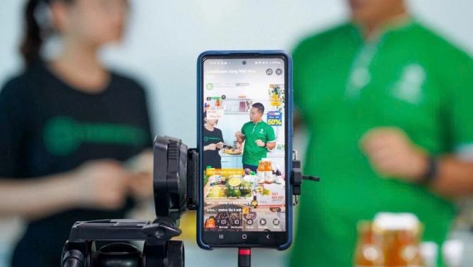 Dự thảo Luật Thương mại điện tử, livestream bán hàng có thể bị dừng ngay lập tức nếu vi phạm điều này