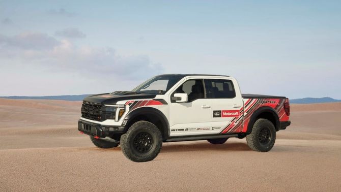 Ford F-150 Raptor R 900 mã lực ra mắt tại SEMA: 'Siêu bán tải' khiến Ford Ranger cũng phải cúi đầu