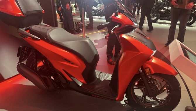 Tin xe máy 6/11: Honda SH 125i phiên bản 2026 chính thức ra mắt, thiết kế đẹp long lanh, giá hấp dẫn