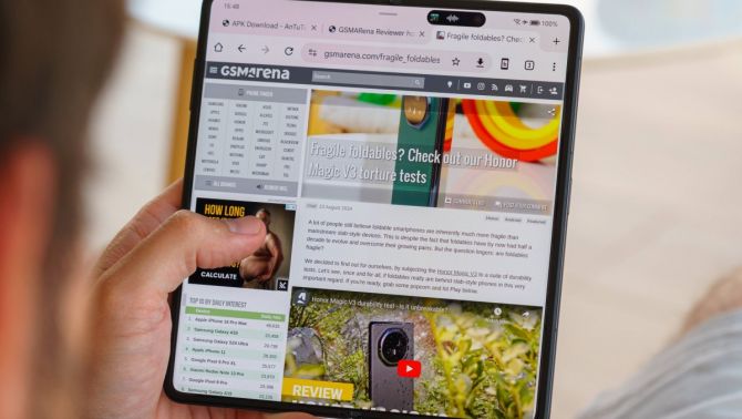 Đây là chiếc điện thoại gập mỏng nhẹ giá rẻ nhất Việt Nam, trang bị khủng đe nẹt Galaxy Z Fold7