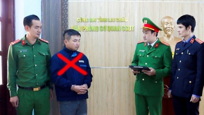 Danh tính đối tượng chiếm đoạt 196 triệu đồng của công an, lộ tin nhắn lừa Phó giám đốc công an tỉnh