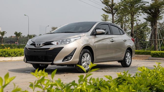 500 triệu trong tay, nên chọn xe nào vừa chở khách, vừa đi phố không lo hao xăng?