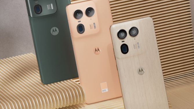 Moto ra mắt flagship giá bèo hứa hẹn cho Galaxy S25 Ultra hít khói hiệu năng, giá siêu bèo