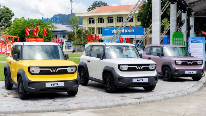 VF 3 trở lại ngôi vương doanh số tháng 10: Xứng đáng cho mẫu xe đáng mua bậc nhất phân khúc