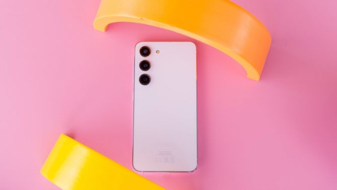 Galaxy S23 siêu hạ giá, rẻ như bèo cho phần cứng ngang iPhone 17, vẫn có AI xịn như Galaxy S25 Ultra