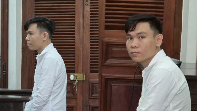 Tòa phúc thẩm tuyên án kẻ tung 53 clip ‘nóng’ ép bạn gái nối lại tình cũ