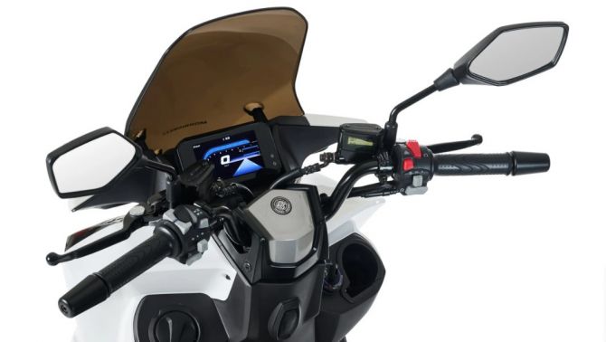 Tin xe hot 18/11: ‘Khắc tinh’ của Honda SH chính thức ra mắt, có ABS 2 kênh và TCS xịn hơn Air Blade