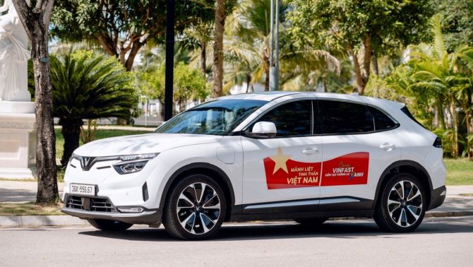 Ưu đãi chồng ưu đãi - Cơ hội không thể tốt hơn để sở hữu VinFast VF 8 trong tháng 11