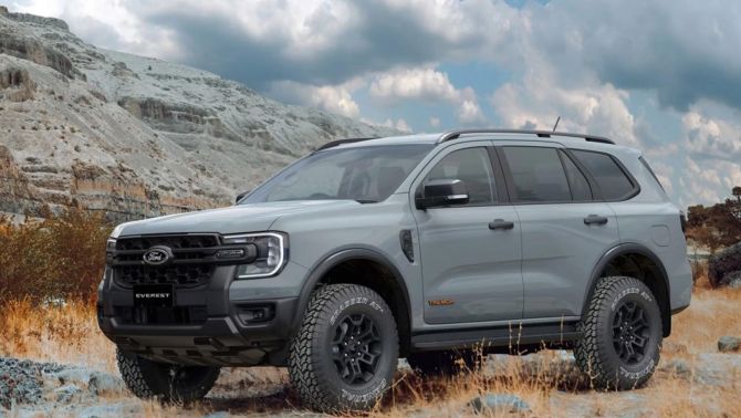 Ford Everest củng cố ‘ngôi vương’ phân khúc SUV cỡ D, đối thủ lùi dần khỏi cuộc đua
