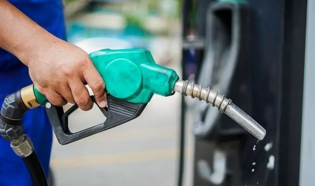 Giá xăng dầu hôm nay 19/11: Giá xăng dầu đồng loạt tăng vọt, thị trường năng lượng chấn động