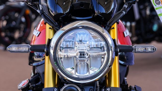 ‘Huyền thoại côn tay’ kinh điển của Nhật chính thức ra mắt: Đẳng cấp vượt thời gian, có ABS, giá mềm