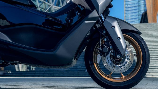 Yamaha chính thức ra mắt ‘vua xe ga’ 155cc mới tuyên chiến Honda Air Blade và Vario, có ABS, giá mềm