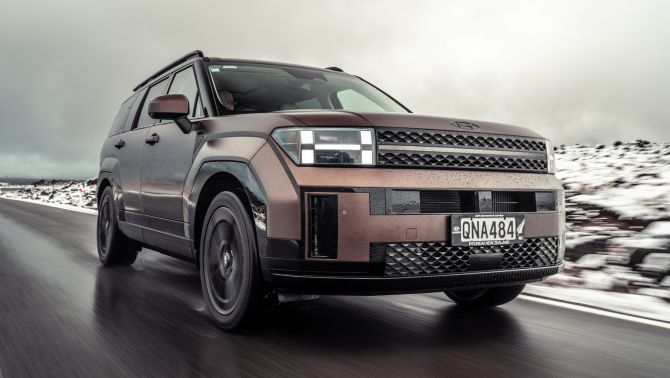 Santa Fe EREV sắp xuất xưởng: Hyundai tạo cú nổ mới với SUV chạy hơn 1.100 km