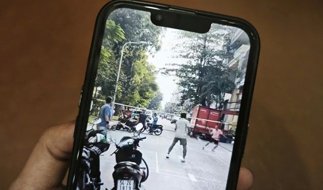 Cái kết đắng cho 4 người đàn ông giăng lưới đánh cầu lông giữa đường ở TP.HCM