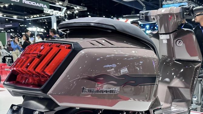 Quên Honda SH đi, ‘vua xe ga’ mới ‘Made in Italy’ chính thức ra mắt, chất hơn cả SH Mode, giá cực rẻ