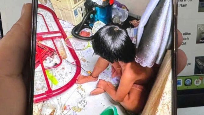 Vụ bé gái 9 tuổi bị bố xích chân tại Đắk Lắk: Hé lộ hoàn cảnh gia đình thương tâm