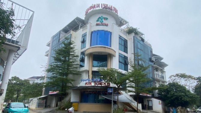 Cơ sở y tế Huế bị phát hiện khám sức khỏe siêu tốc, chữa bệnh vượt phép bị xử phạt nặng