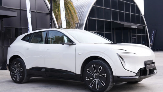 SUV hạng sang 590 mã lực ‘đe nẹt’ Mercedes-Benz GLC: Giá chỉ gần 1,4 tỷ đồng, công nghệ ngập tràn