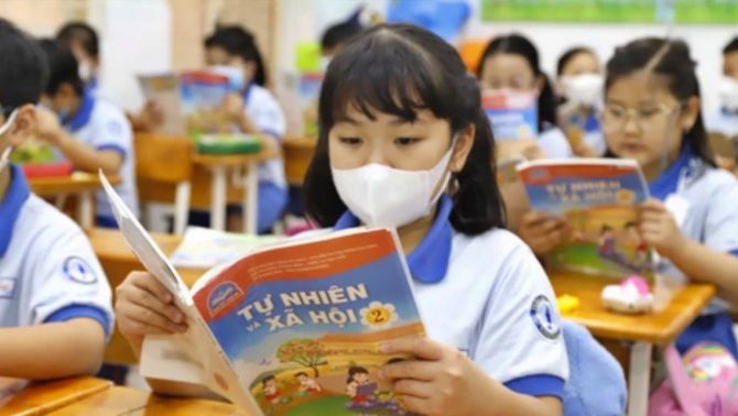 Học sinh Việt Nam từ 2026: Miễn phí sách giáo khoa và thống nhất bộ SGK toàn quốc, thay đổi lớn trong giáo dục 