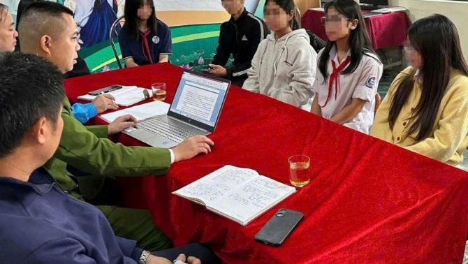 Nữ sinh lập 'nhóm chat chiến' trên Facebook, công an khẩn cấp can thiệp