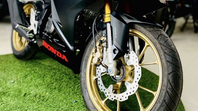 Honda chính thức mở bán ‘vua côn tay’ 150cc mới chất hơn Winner R, hạ đo ván Yamaha Exciter, giá mềm