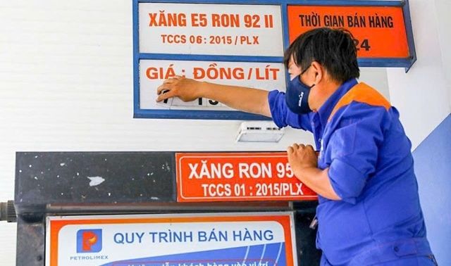 Giá xăng dầu ngày 12/12: Thế giới giảm mạnh, trong nước ‘đi xuống’ theo