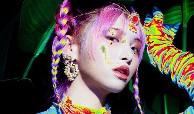 Xôn xao 1 nữ ca sĩ bị bạn trai giam giữ, bạo hành nhưng không thể chia tay