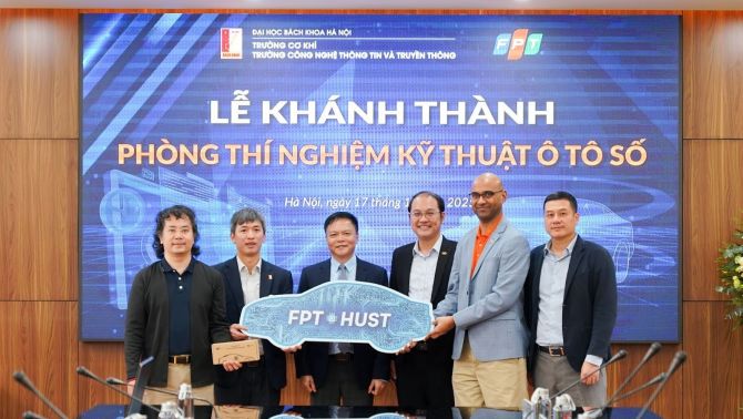 Đón đầu xu hướng công nghệ ô tô, FPT và ĐH Bách khoa Hà Nội khánh thành phòng thí nghiệm chuyên sâu