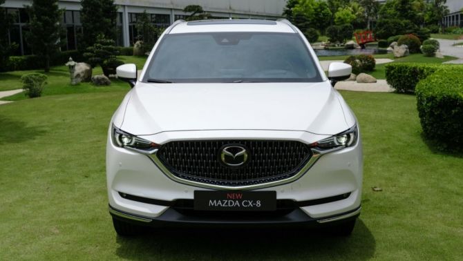 ‘Hạ knock-out’ Ford Everest, Mazda CX-8 cập nhật giá lăn bánh cực rẻ ở thời điểm giữa tháng 12/2025