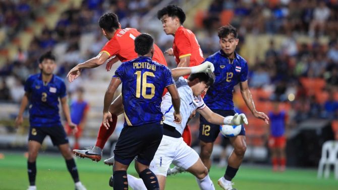 Truyền thông Thái Lan chua chát, thừa nhận sự thật đau đớn sau thất bại trước U22 Việt Nam ở SEA Games 33