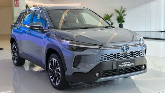 Tin xe hot 27/12: Toyota Corolla Cross quyết đả bại Kia Seltos bằng giá lăn bánh cực rẻ sau ưu đãi