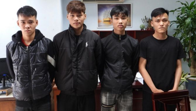 Khởi tố 7 thanh niên dùng hung khí đánh nhau gây náo loạn đường phố, diễn biến khiến người dân hoảng sợ