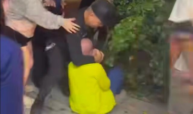 Xôn xao clip bảo vệ chung cư ở Hà Nội quây đánh hội đồng 1 người đàn ông, đã xác minh được đối tượng