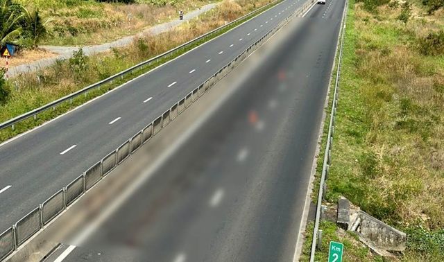 Rợn người phát hiện cánh tay người và vệt máu loang trên cao tốc Vĩnh Hảo – Phan Thiết