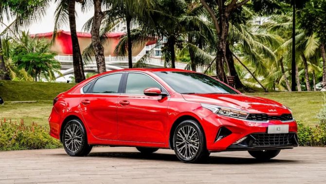 Cập nhật giá lăn bánh Kia K3 cuối tháng 12/2025: ‘Rẻ như cho’, át vía cả Hyundai Elantra và Mazda3
