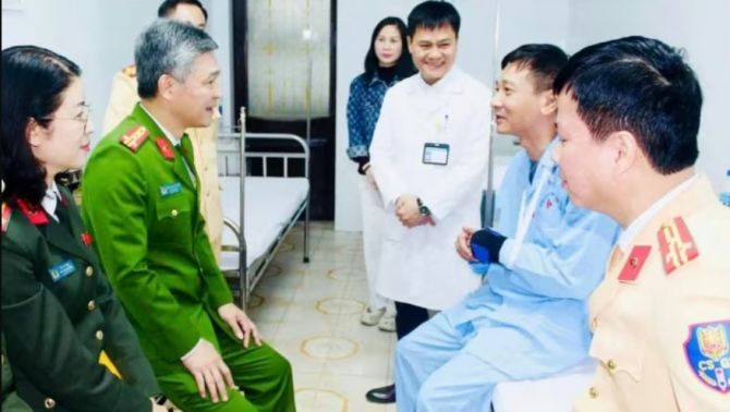 Danh tính nam thanh niên ngang nhiên tông CSGT gãy xương quay tay trái và chấn thương vùng đầu