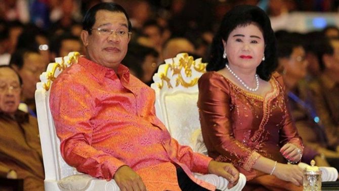 Chuyện chưa kể về cuộc hôn nhân nửa thế kỷ của ông Hun Sen và vợ 