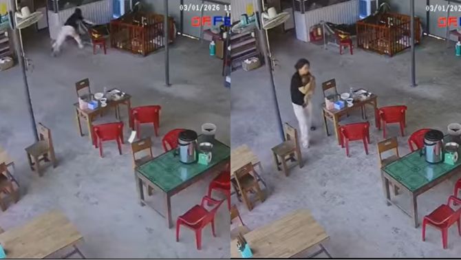 Nổi da gà khoảnh khắc mẹ liều mạng cứu con nhỏ khỏi ‘bé na’, phi dép dứt khoát như trong phim