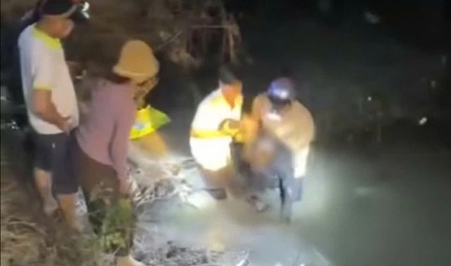 Hiện trường án mạng gây chấn động Đắk Lắk: Người đàn ông nghi bị tấn công bằng đá rồi dìm xuống ao tử vong