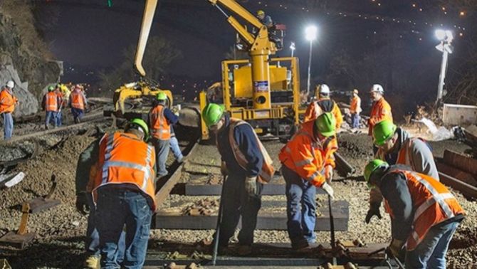 Chính thức miễn thuế thu nhập với lương làm thêm giờ, làm đêm: Thời gian và đối tượng được hưởng