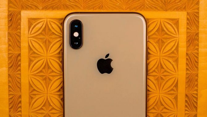 Đây là iPhone màn OLED, camera zoom 2x ngang iPhone 17 rẻ nhất Việt Nam, vẫn đáng mua vào 2026