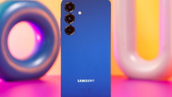 Đây là chiếc Galaxy S cao cấp giá rẻ đáng mua nhất đầu năm 2026, AI xịn hơn cả iPhone 17