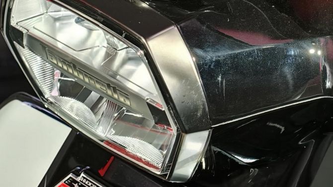 Đại chiến Honda SH, ‘huyền thoại xe ga’ mới ‘Made in Italy’ ra mắt, có màn TFT cực khủng, giá dễ mua