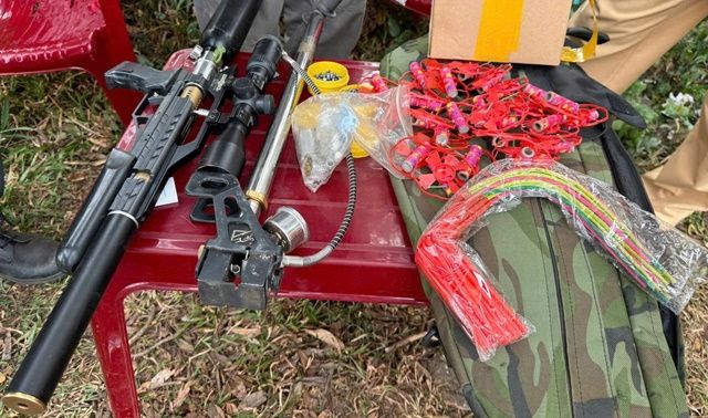 Cảnh sát kiểm tra xe đầu kéo phát hiện ‘hàng nóng’, bất ngờ lời khai của tài xế