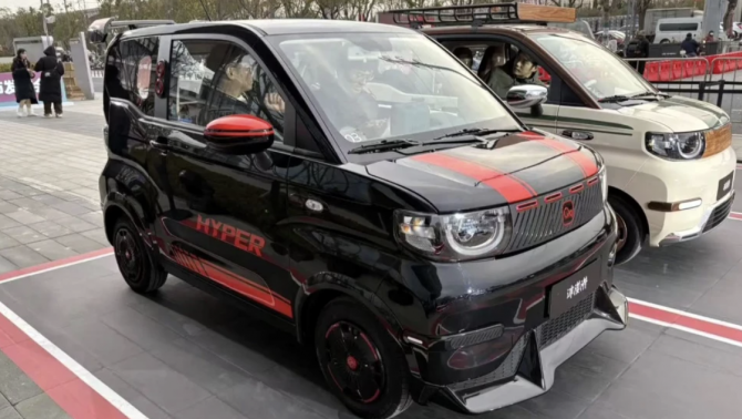 Xe điện mini giá từ 165 triệu đồng: Thiết kế cá tính, phạm vi hoạt động 220 km, sạc nhanh 33 phút