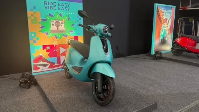 Tin xe 16/1: Soán ngôi Honda Vision, ‘xe ga quốc dân’ mới ra mắt giá 23 triệu đồng ngang Wave Alpha