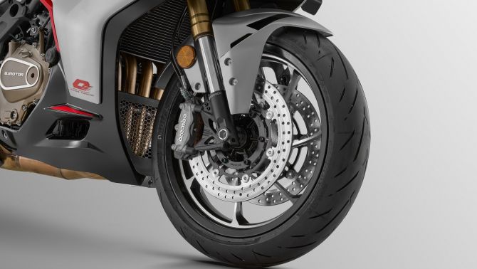 ‘Vua côn tay’ mới chính thức ra mắt: Thể thao hơn Honda Winner R, động cơ át vía Exciter, giá dễ mua